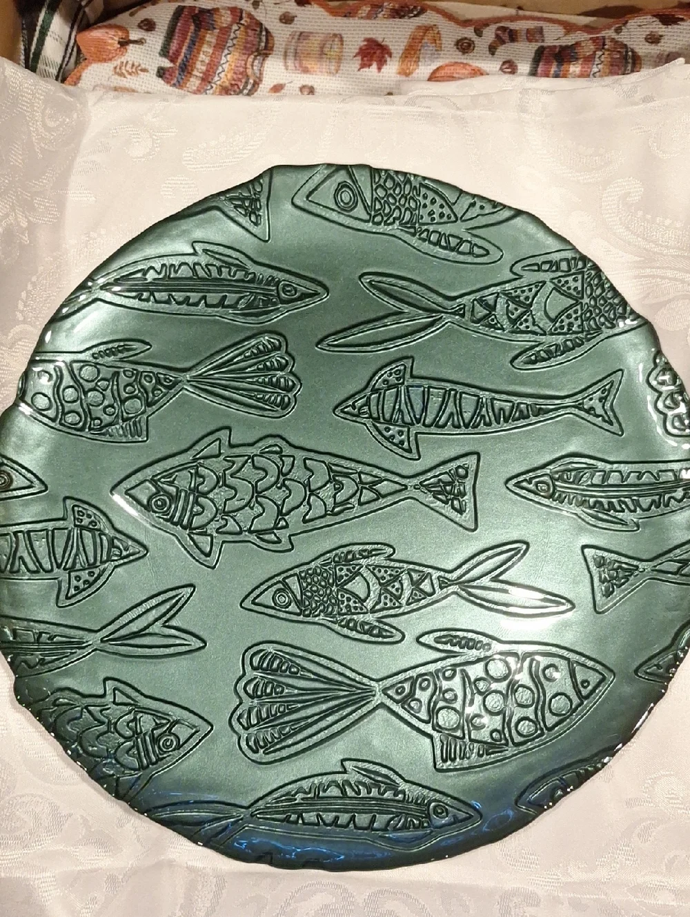 Green Fish Pattern Glass Plate - Decorative Serveware Very Delailed